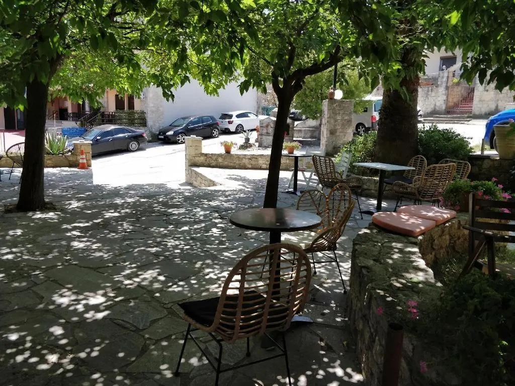 Sivilla Studios Afytos Aparthotel