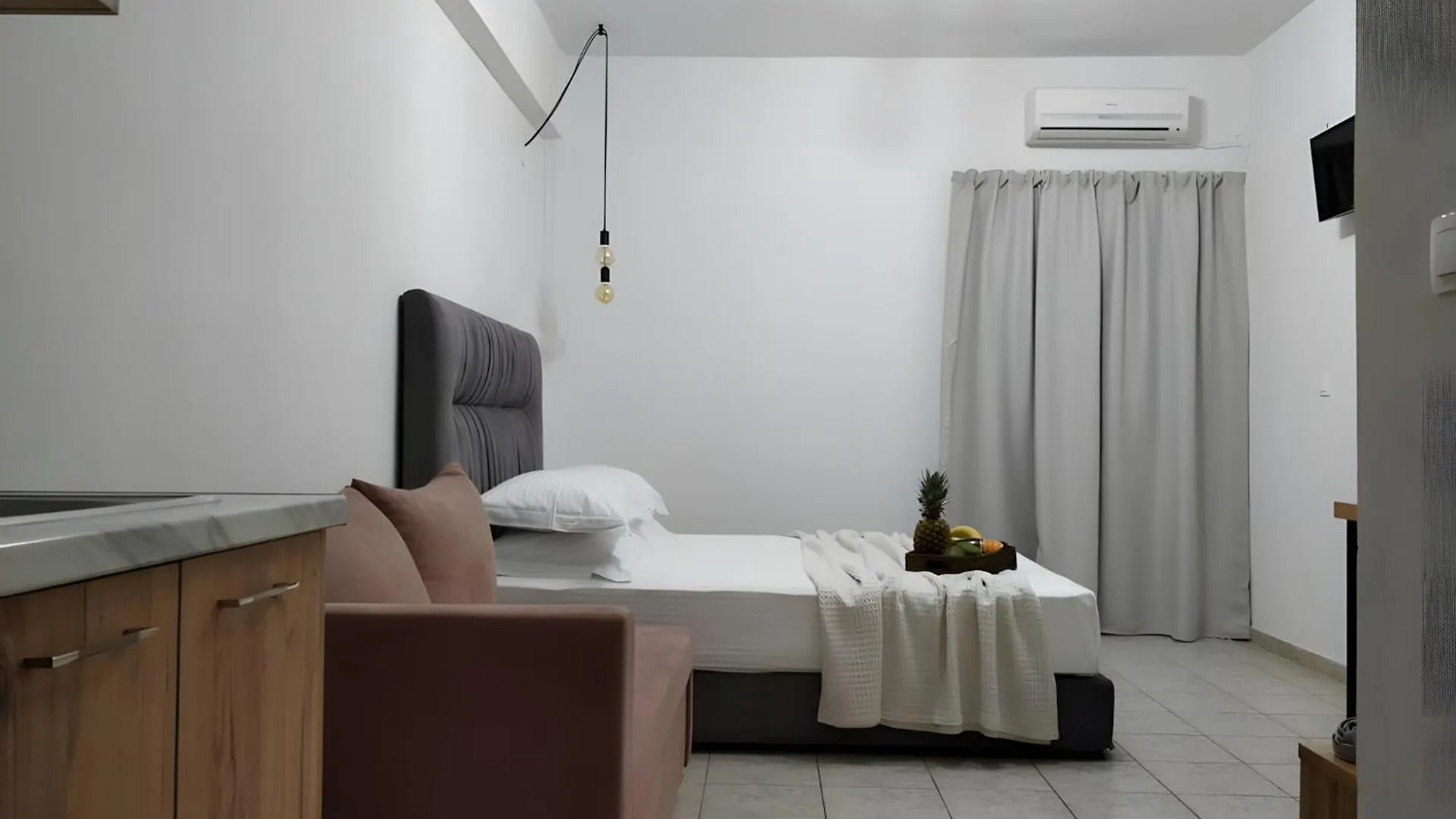 Sivilla Studios Afytos Aparthotel